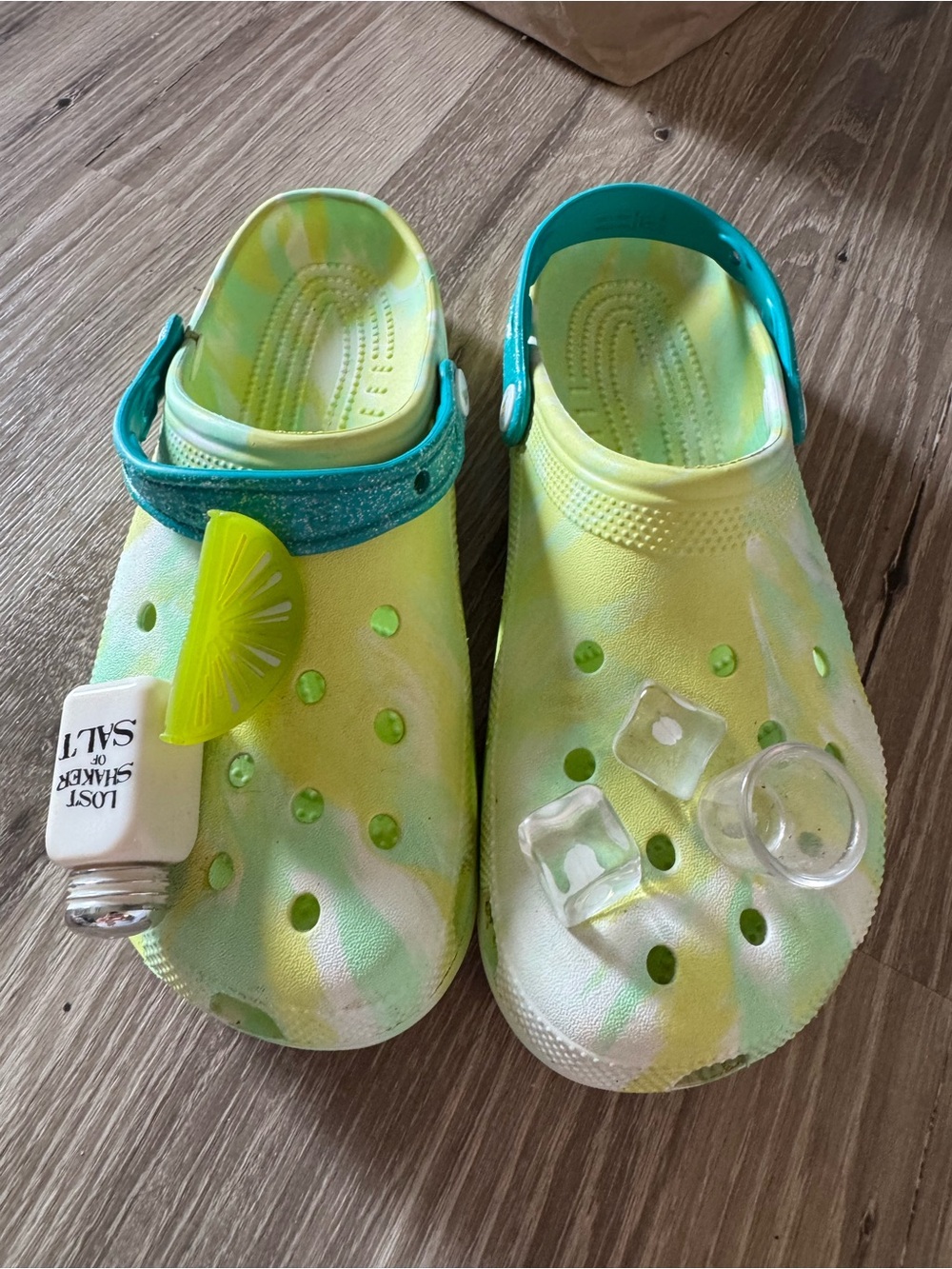 CROCS Tie-Dye teal and Yellow Margaritaville Clog Sandals size 8